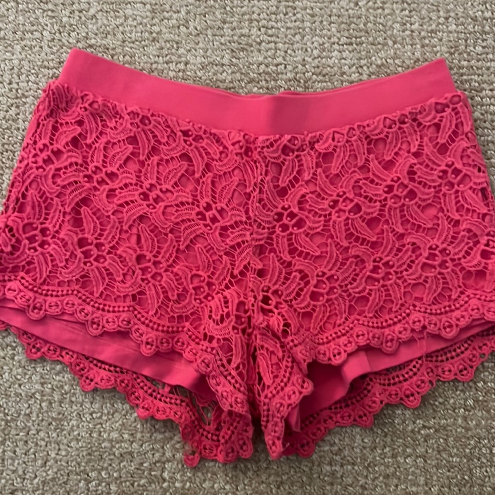 Coral Lilly Pulitzer laced shorts.